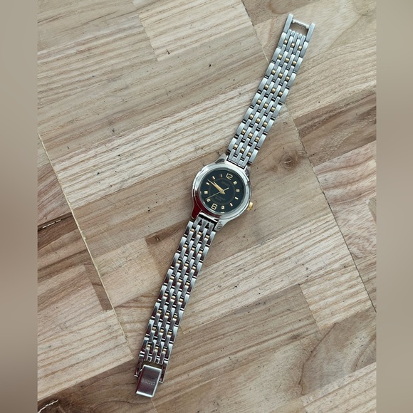 Seiko 5 Bar Vintage Ladies Watch Black Checkered Dial Two  display picture 1